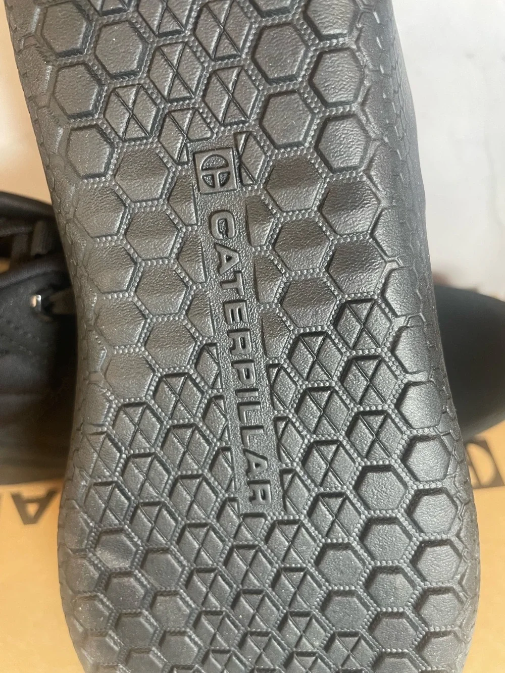CAT Caterpillar Hex HI Work Shoe, Men 9/Women 11 Black NEW